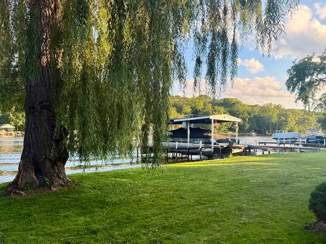 $524,000 | 1439 Lowe Drive, Algonquin, IL 60102