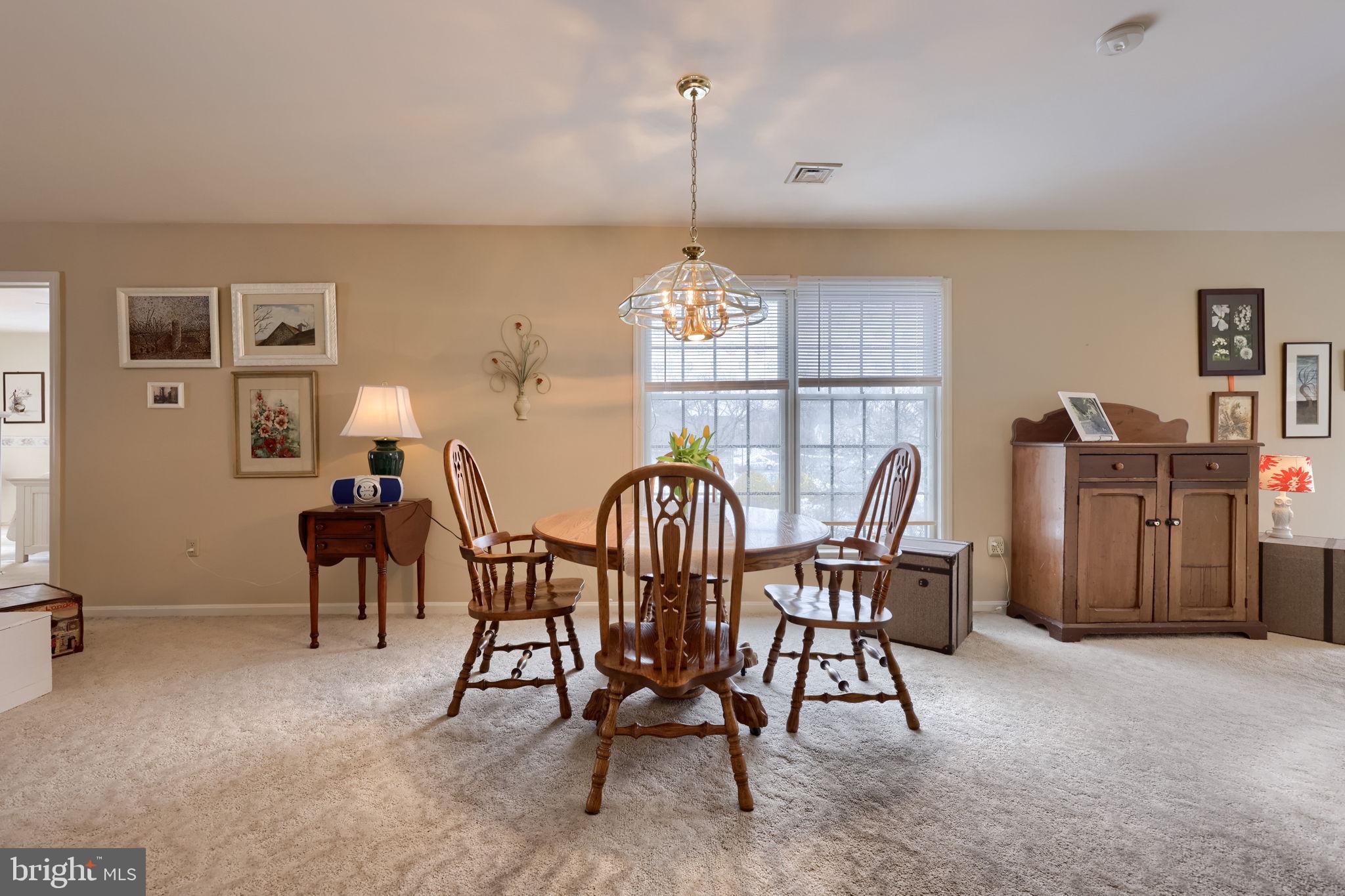 3 Amberly Way Lititz, PA 17543 - Photo 6 of 35 Open living space