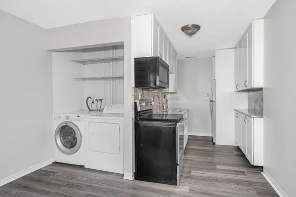 $2,400 | 98 School Street, Unit 2R, Lowell, MA 01854