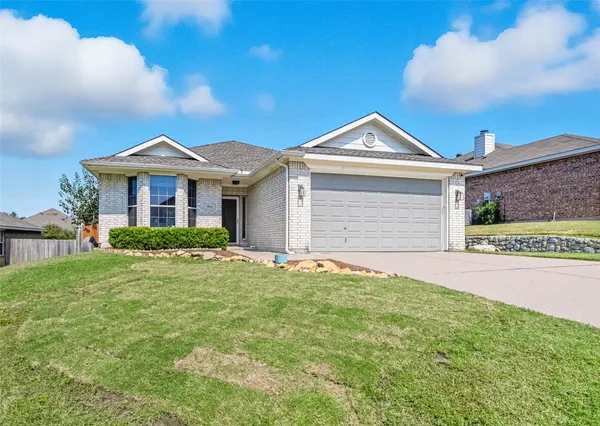 $325,000 | 10312 Nelson Drive, Benbrook, TX 76126