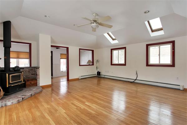 3 Elm Road Westford, MA 01886 - Photo 4 of 22 Gallery Image 4