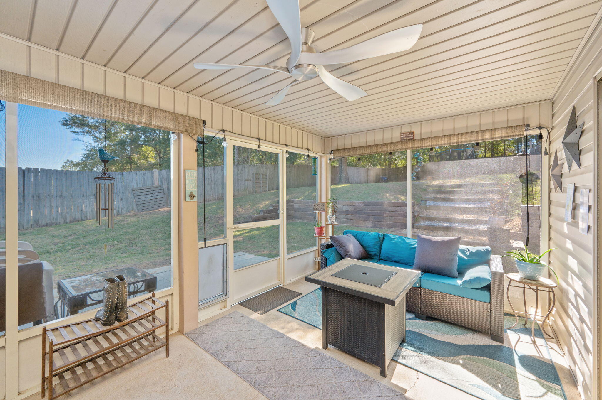 2613 Corner Creek Road Crestview, FL 32536 - Photo 19 of 22 a patio with garden