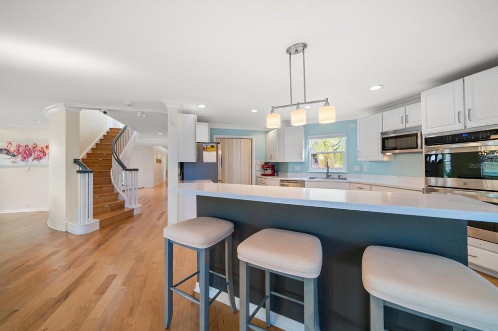 15564 Gulf Boulevard Redington Beach, FL 33708 - Photo 13 of 73