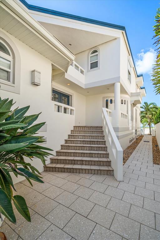 15564 Gulf Boulevard Redington Beach, FL 33708 - Photo 6 of 73