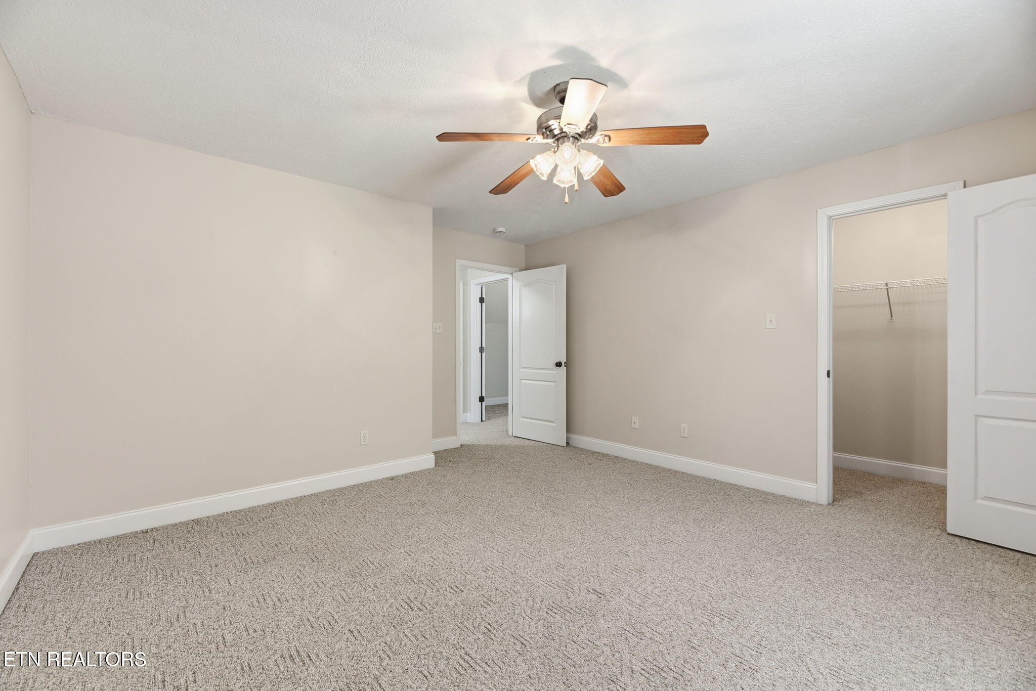 221 Sweetgum Lane Oak Ridge, TN 37830 - Photo 28 of 38 28-web-or-mls-DSC_9660