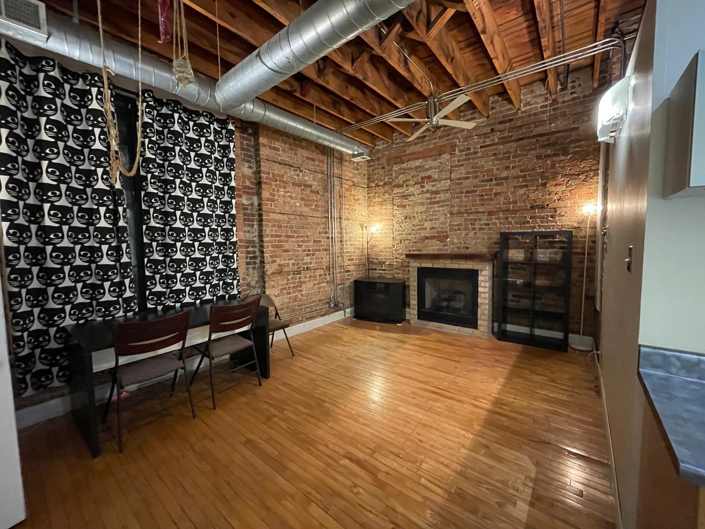 2322 West Roosevelt Road, Unit 2N Chicago, IL 60612 - Photo 2 of 8