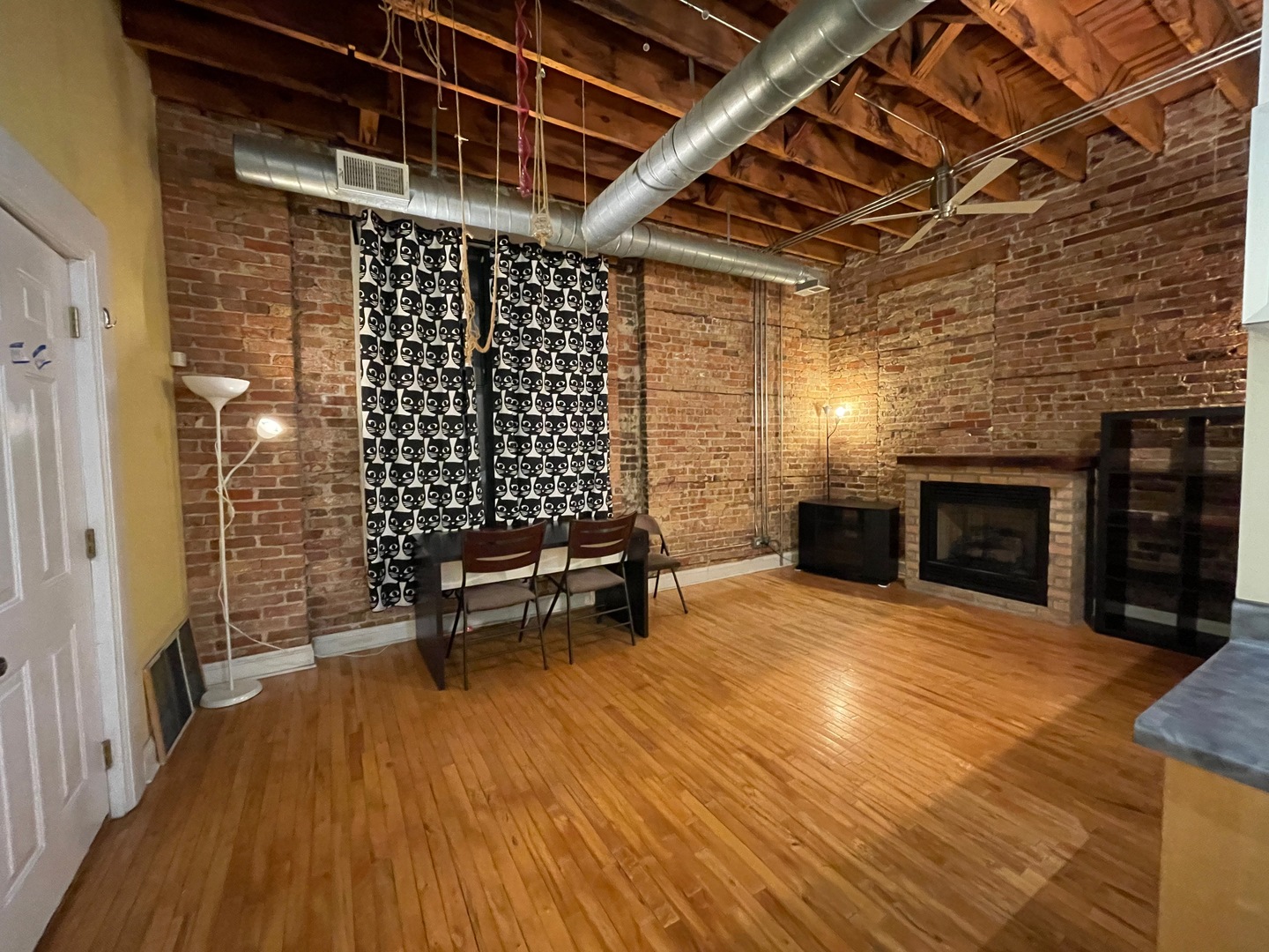 2322 West Roosevelt Road, Unit 2N Chicago, IL 60612 - Photo 3 of 8