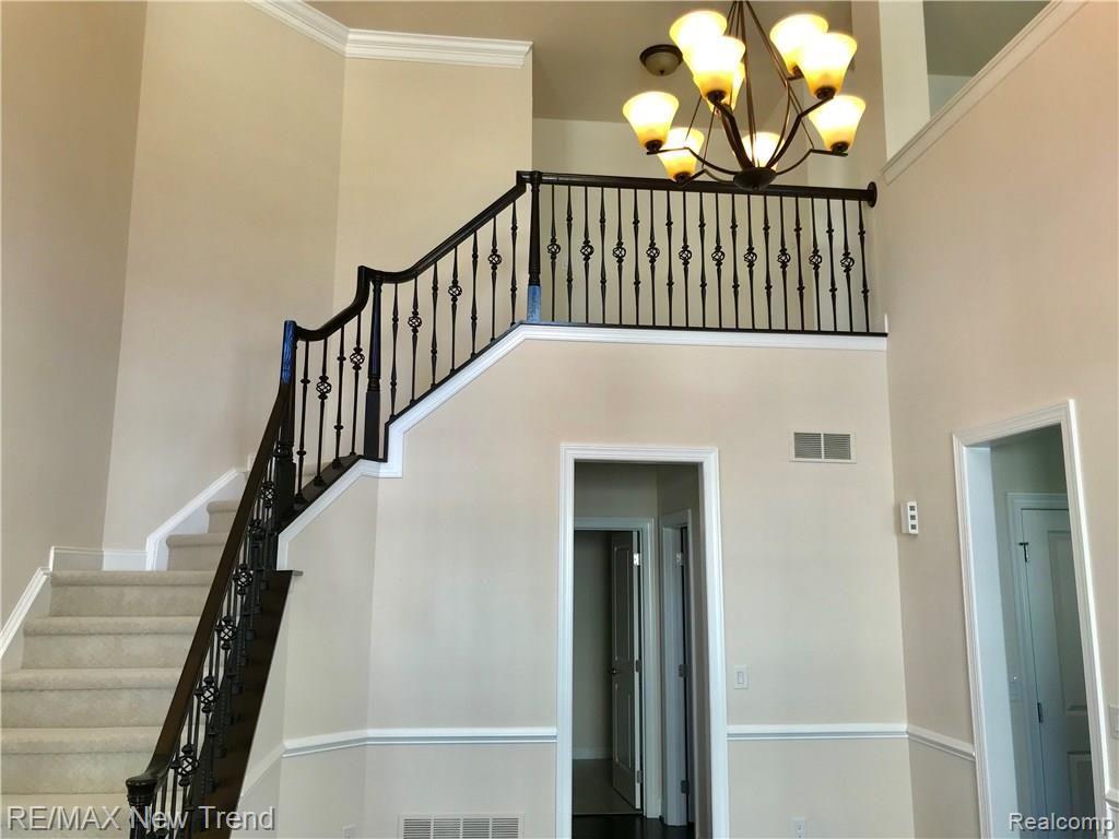 42932 Cardinal Way Novi, MI 48375 - Photo 2 of 22