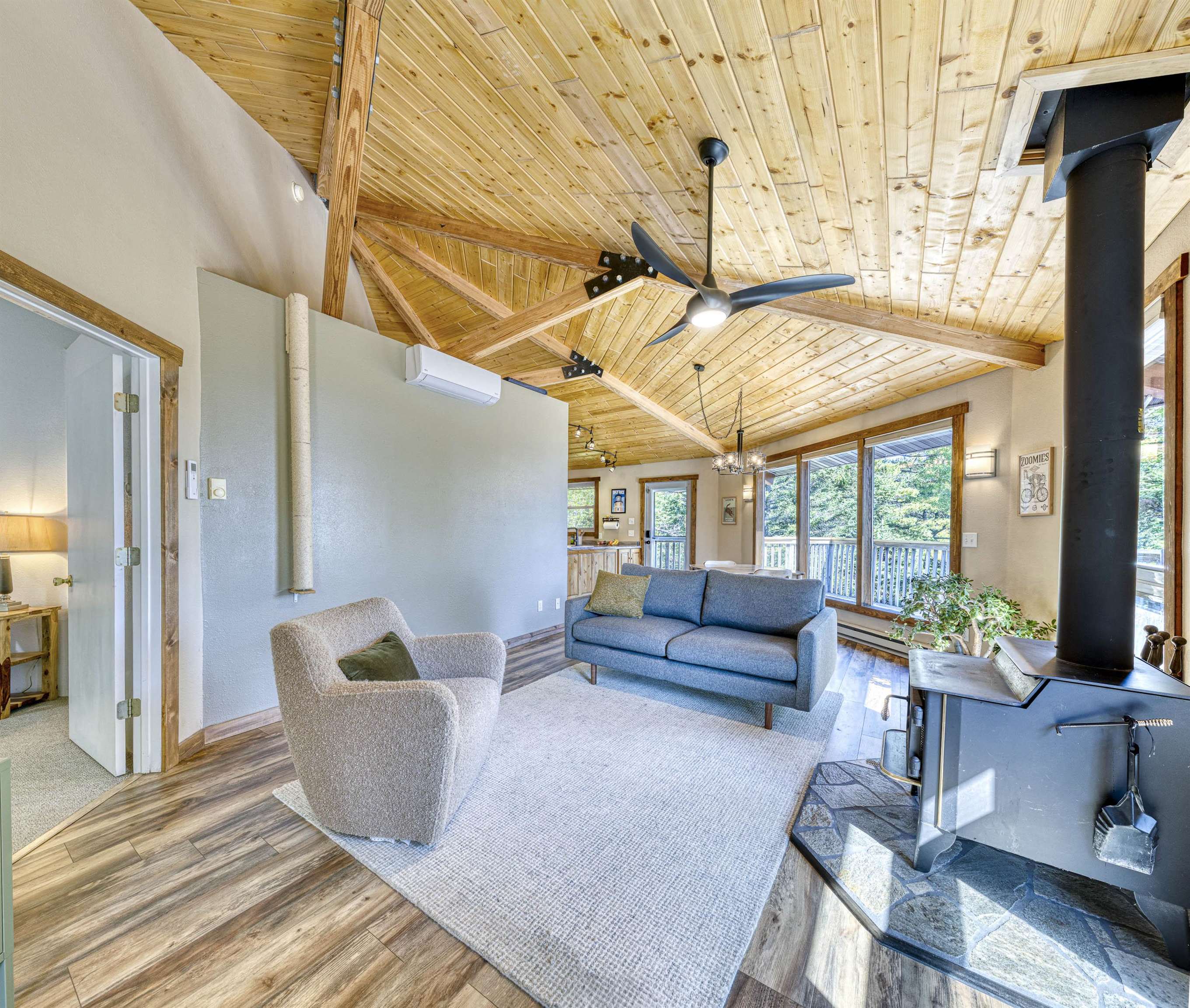 4155 Liberty Road Two Harbors, MN 55616 - Photo 12 of 49