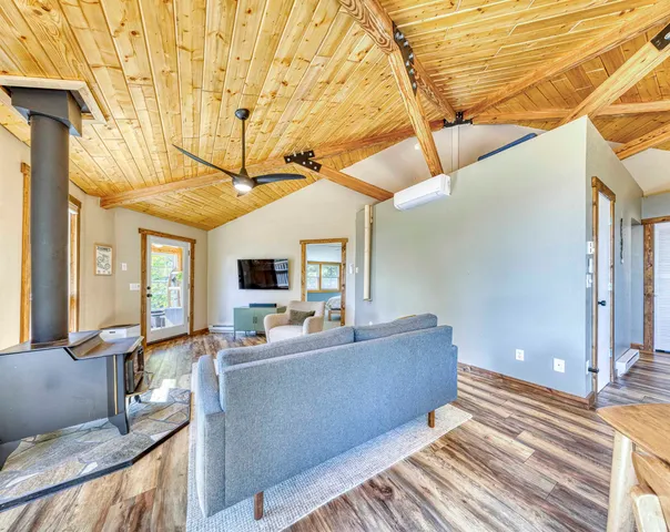 $465,000 | 4155 Liberty Road, Two Harbors, MN 55616