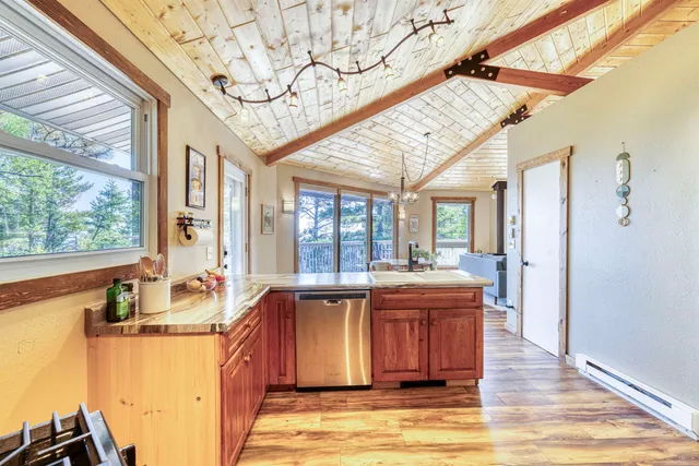 $465,000 | 4155 Liberty Road, Two Harbors, MN 55616