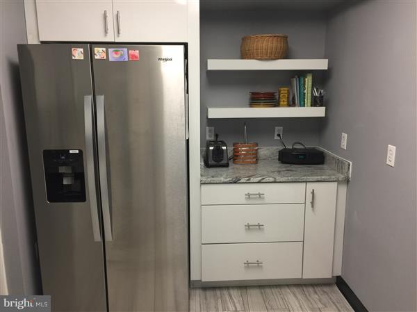 110 Cross Keys Road, Unit R110C Baltimore, MD 21210 - Photo 11 of 27 Kitchen