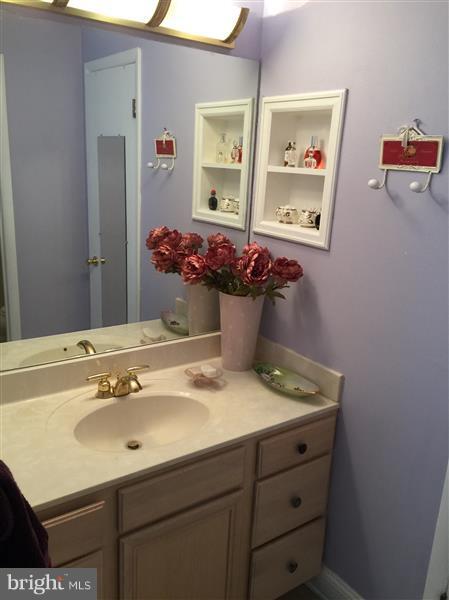 110 Cross Keys Road, Unit R110C Baltimore, MD 21210 - Photo 18 of 27 Bath