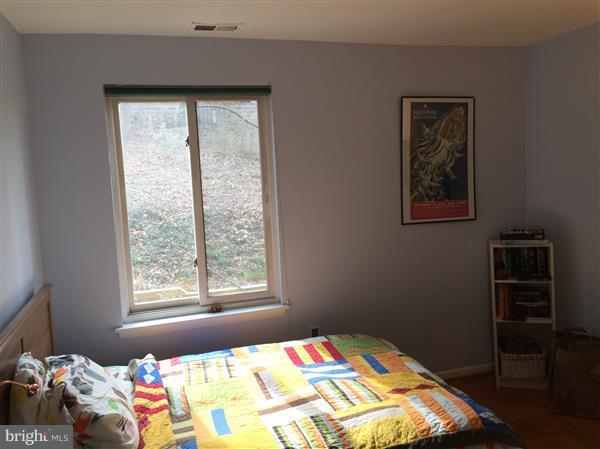 110 Cross Keys Road, Unit R110C Baltimore, MD 21210 - Photo 20 of 27 Bedroom