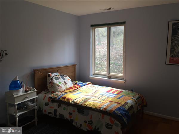 110 Cross Keys Road, Unit R110C Baltimore, MD 21210 - Photo 21 of 27 Bedroom