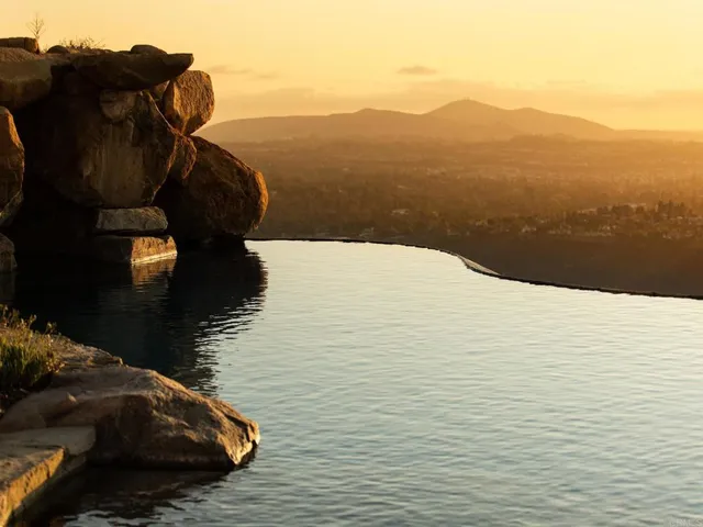 $9,000,000 | 18000 Sunset Point Road, Poway, CA 92064