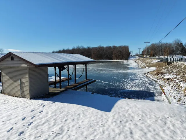 $625,000 | 15981 Hillcrest Drive, Effingham, IL 62401