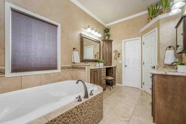 $785,000 | 51 Country Club Drive, Canyon, TX 79015