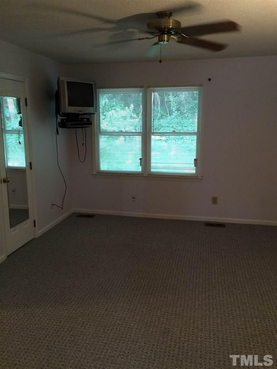 1412 Kent Road Raleigh, NC 27606 - Photo 8 of 18