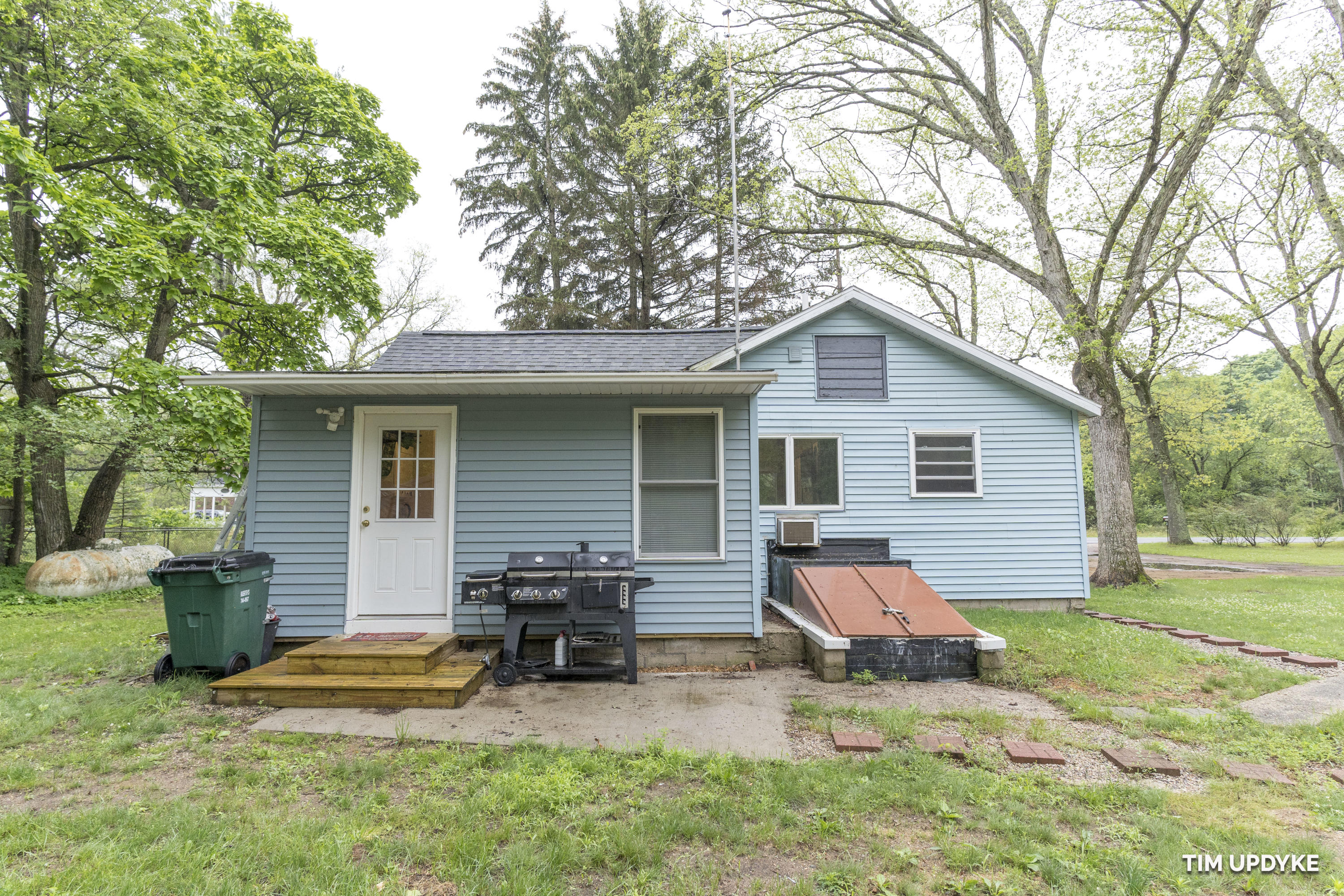 7326 Sweeter Road Twin Lake, MI 49457 - Photo 3 of 36 DSC06412