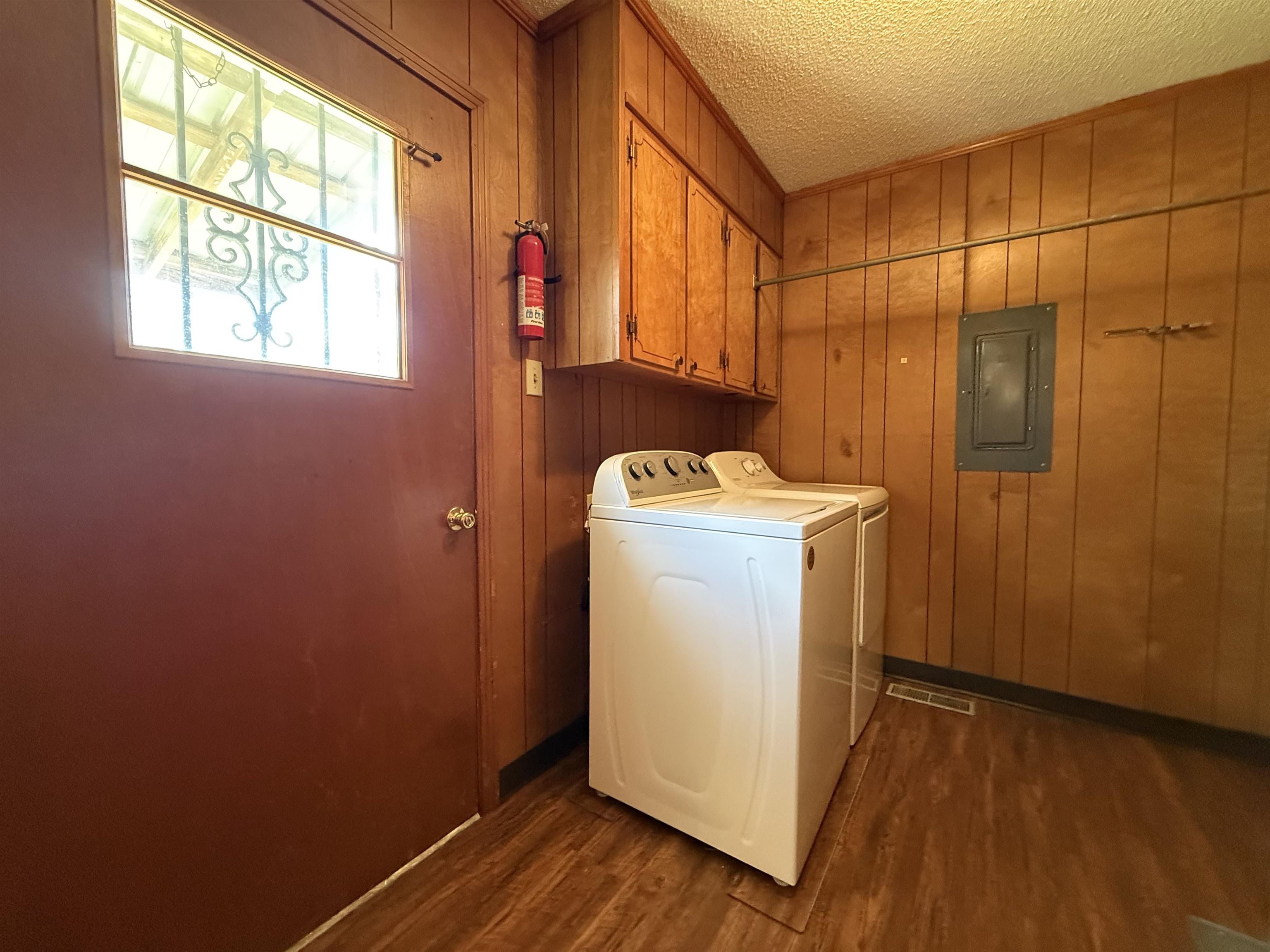 115 Robertson Drive Somerville, TN 38068 - Photo 11 of 19 a utility room with dryer and washer