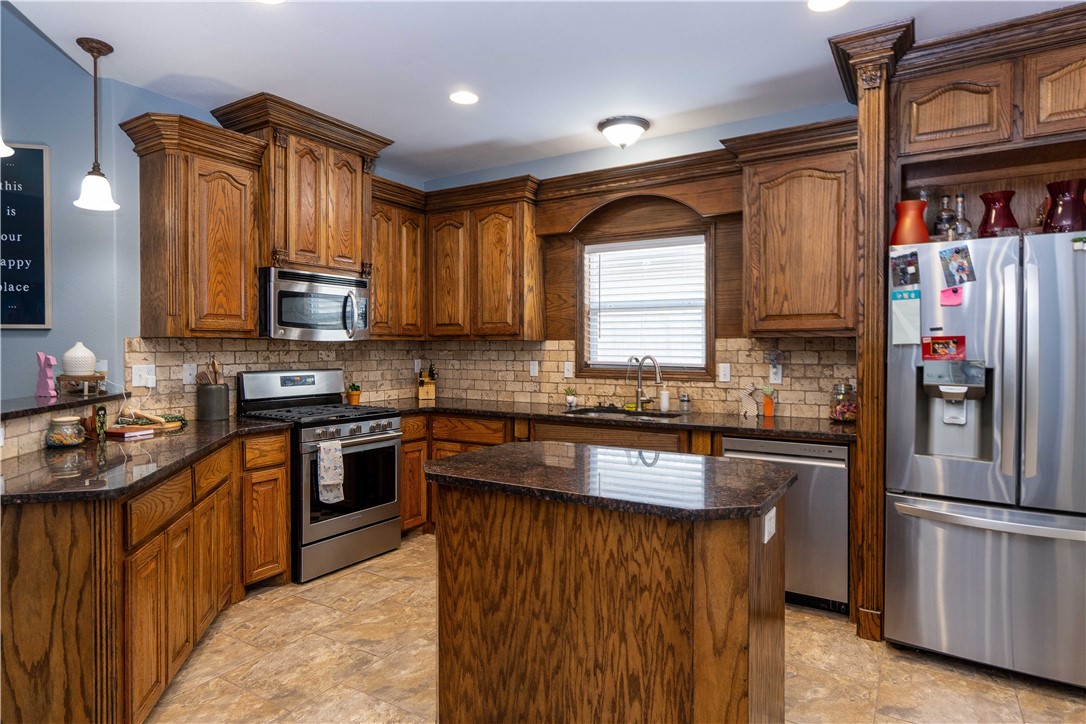 4355 Summer Wind Drive Corpus Christi, TX 78413 - Photo 6 of 30