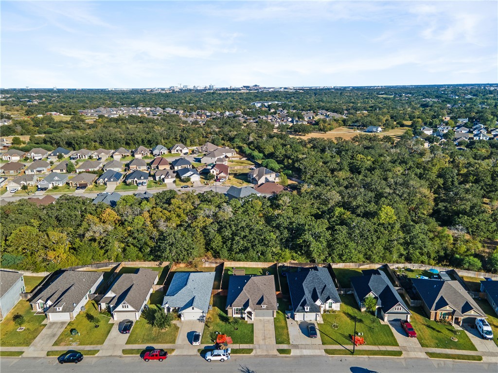 2016 Dumfries Drive Bryan, TX 77807 - Photo 2 of 25