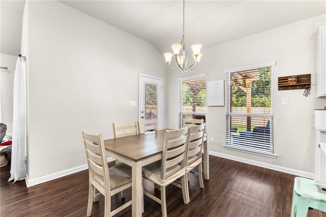 2016 Dumfries Drive Bryan, TX 77807 - Photo 10 of 25