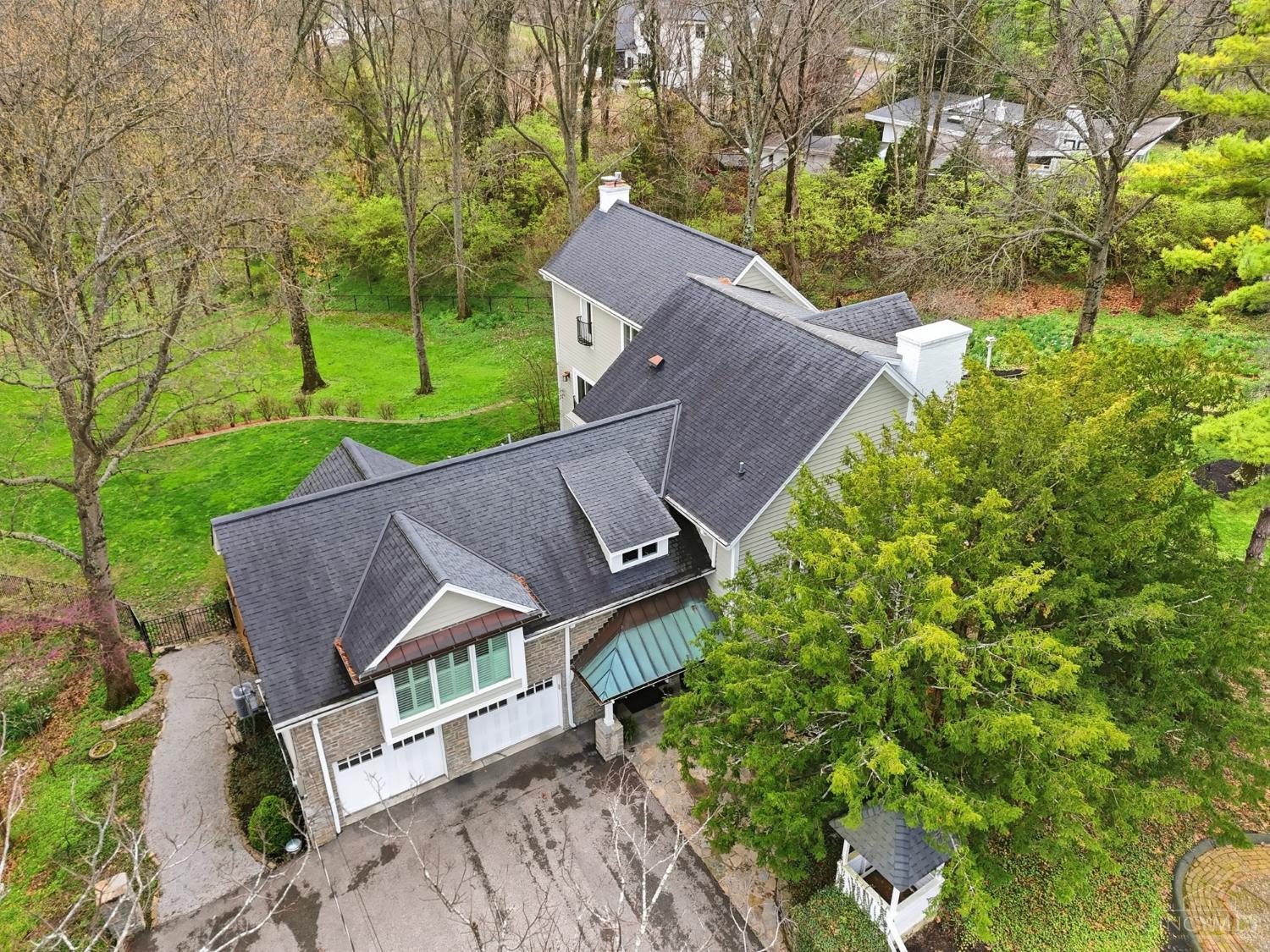 4410 Miami Road Cincinnati, OH 45243 - Photo 2 of 81