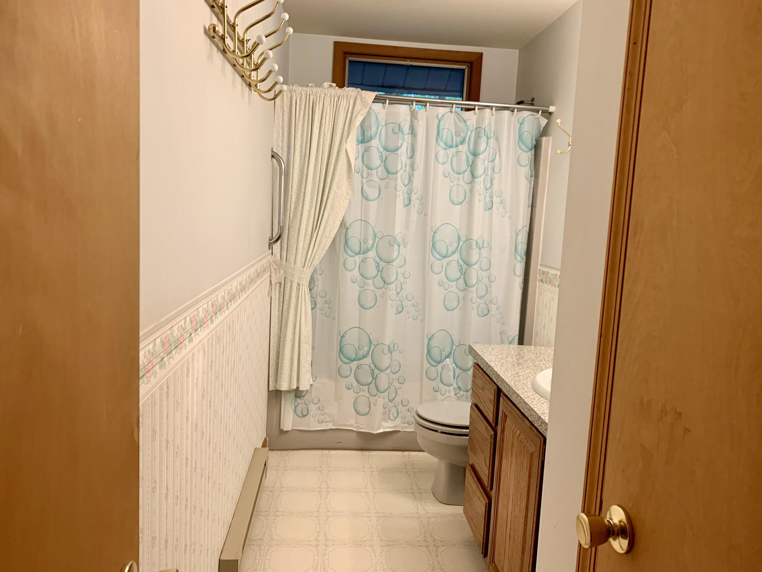 140 Anna Road Blakeslee, PA 18610 - Photo 8 of 17 Bath First Floor
