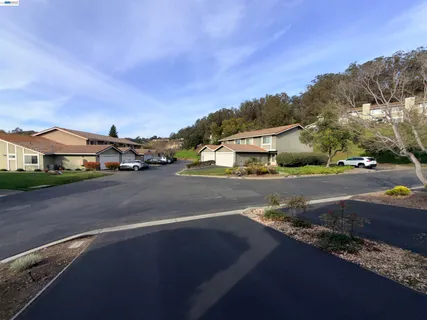 $748,000 | 123 Ironwood, Oakland, CA 94605