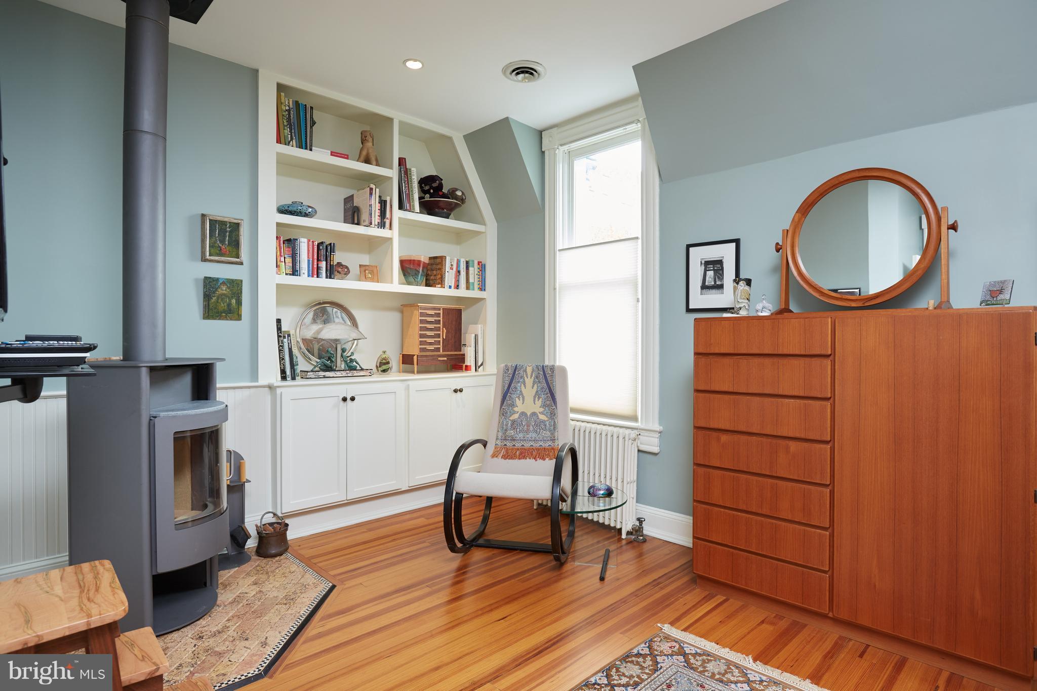 1622 S Street Northwest Washington, DC 20009 - Photo 20 of 23 Owner's Suite Bedroom