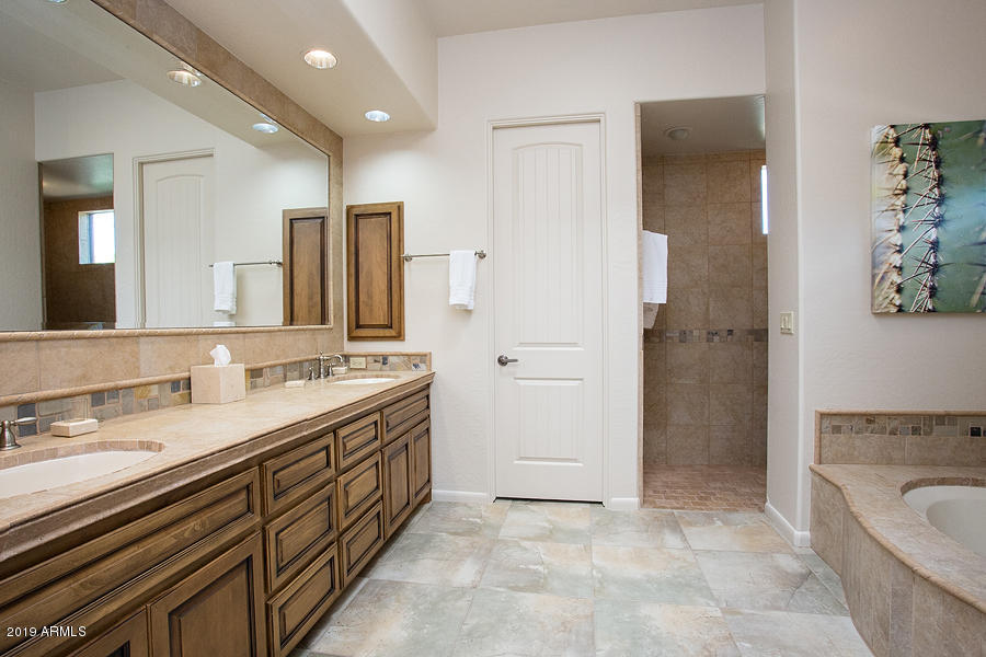 27922 North Walnut Creek Road Rio Verde, AZ 85263 - Photo 7 of 13 27922 N Walnut Creek-19