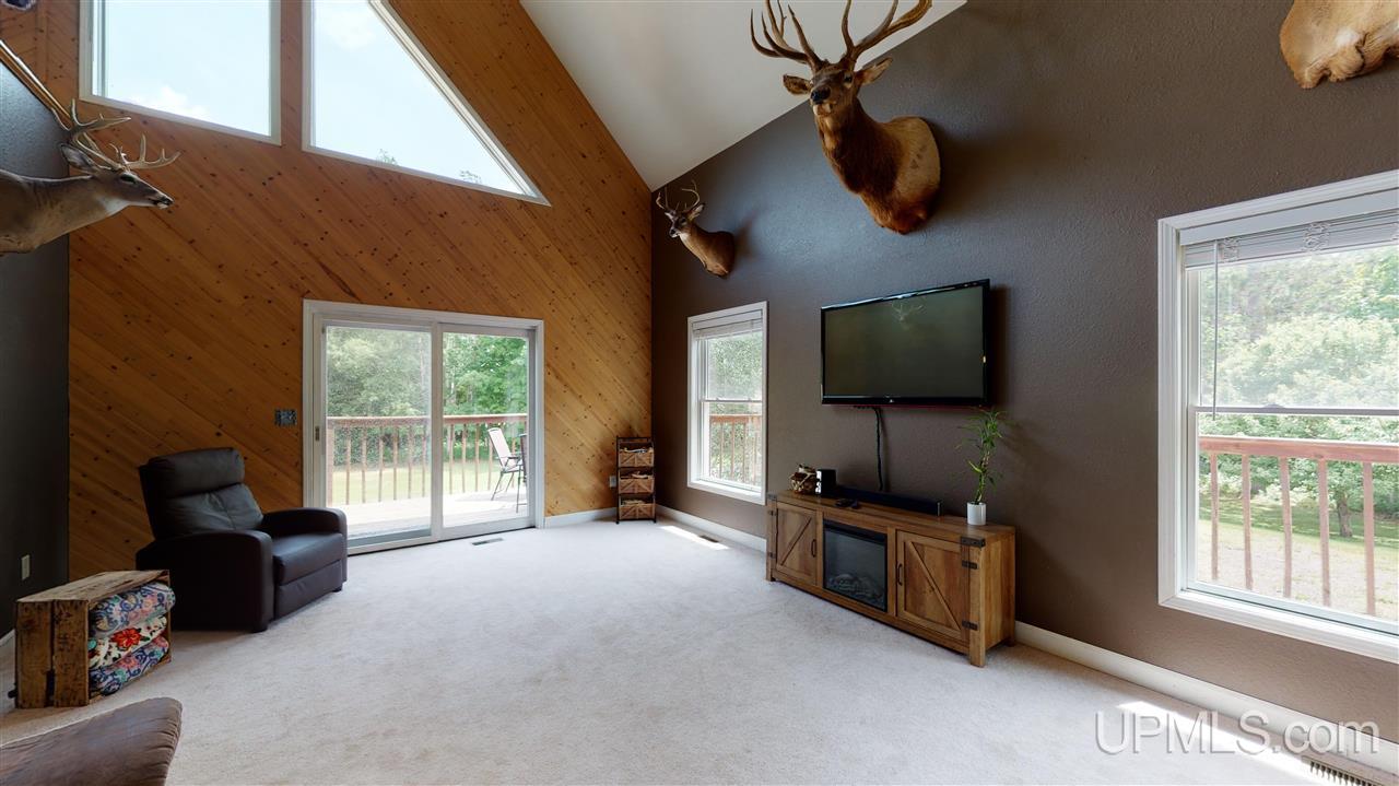 E4084 Paulsen Road Chatham, MI 49816 - Photo 4 of 78 Gallery Image 4