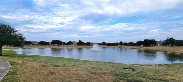 $2,475 | 10405 Cedar Breaks View, McKinney, TX 75072