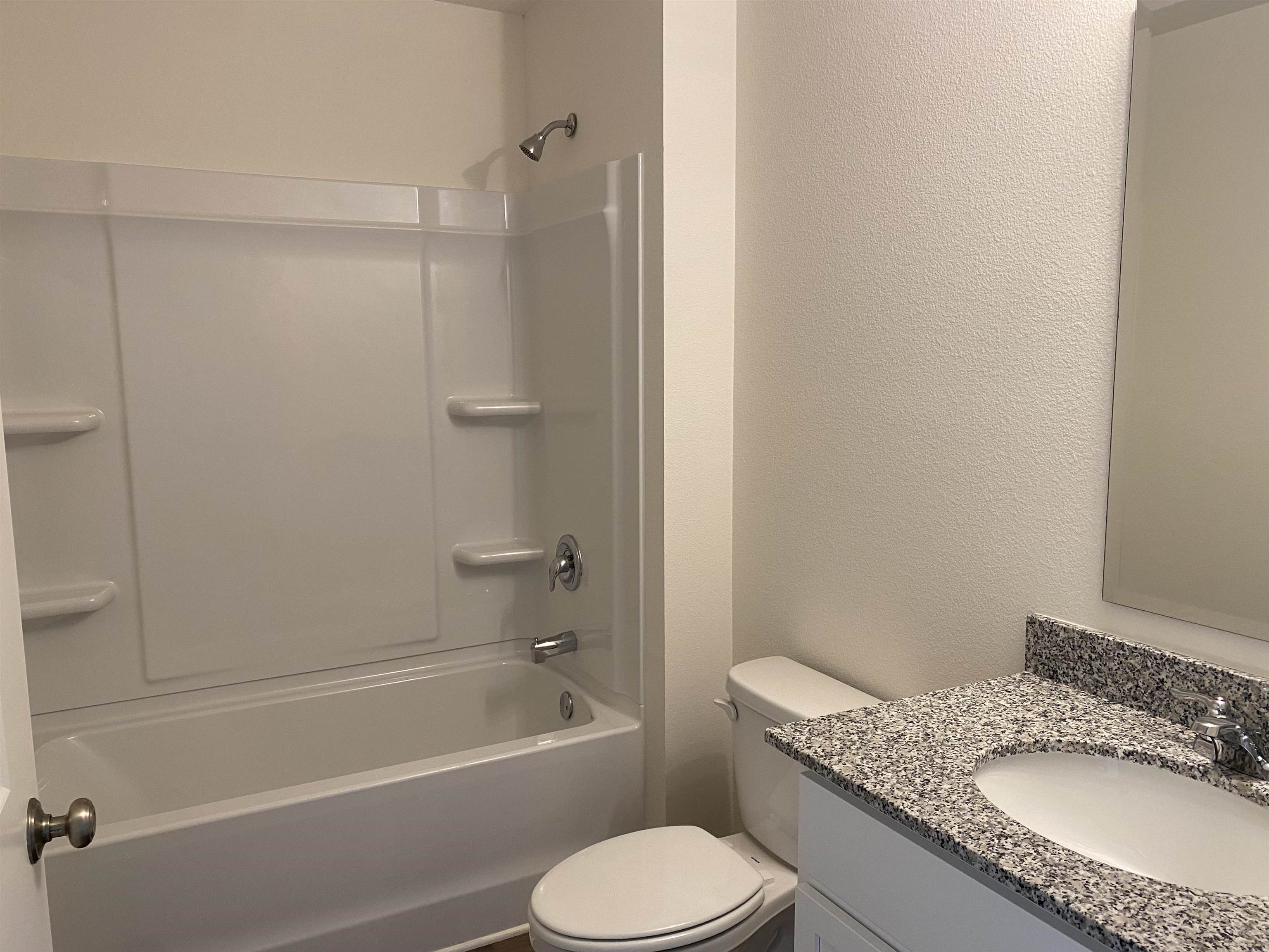 21641 Sutherland Circle Fairhope, AL 36532 - Photo 12 of 17 Bathroom