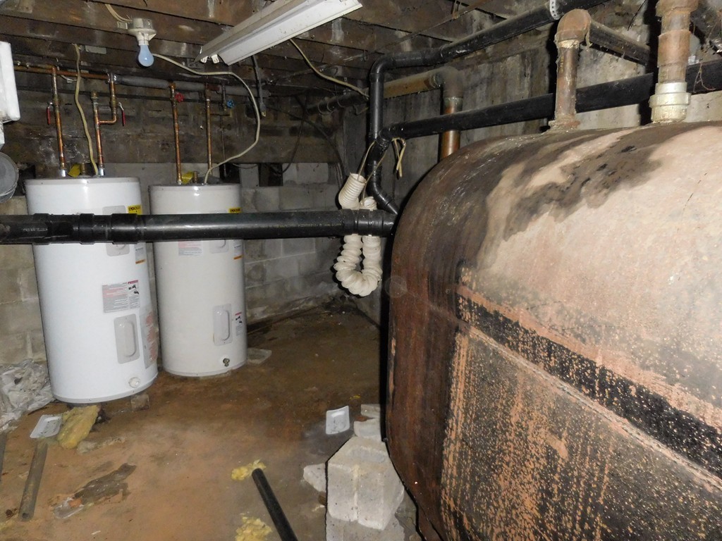 19 Russell Road Huntington, MA 01050 - Photo 20 of 21 a view of a water heater room