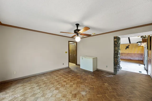 $700,000 | 6074 Highway 438, Linden, TN 37096