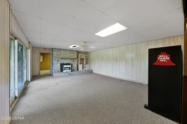 $700,000 | 6074 Highway 438, Linden, TN 37096