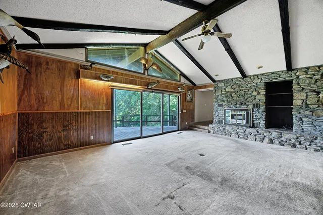 $700,000 | 6074 Highway 438, Linden, TN 37096