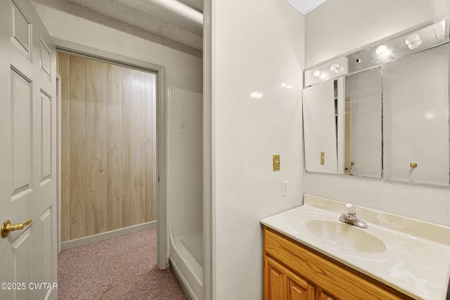 $700,000 | 6074 Highway 438, Linden, TN 37096