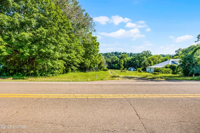 $700,000 | 6074 Highway 438, Linden, TN 37096