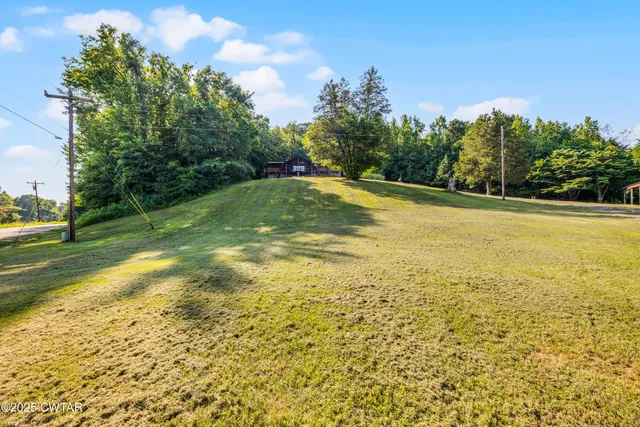 $700,000 | 6074 Highway 438, Linden, TN 37096