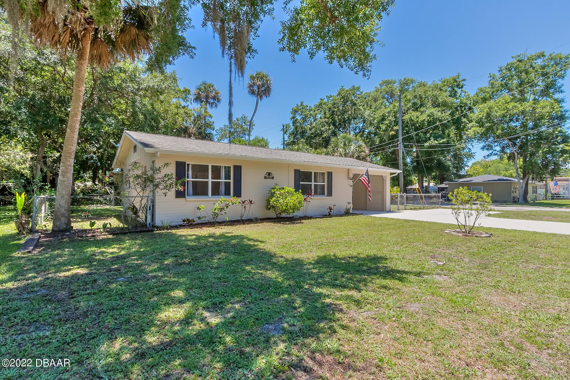 386 Hand Avenue Ormond Beach, FL 32174 - Photo 3 of 27 386-3