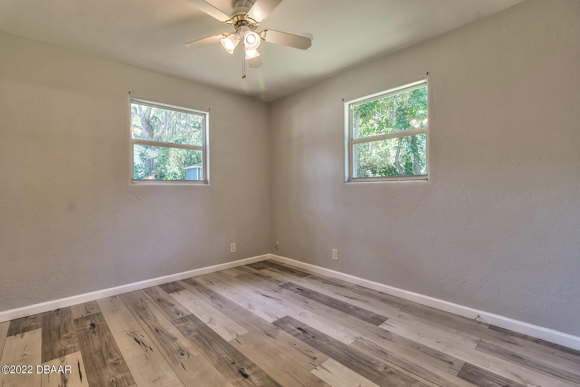 386 Hand Avenue Ormond Beach, FL 32174 - Photo 7 of 27 386-11