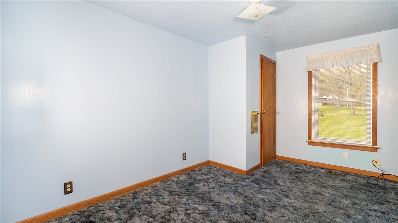 5715 Hubbards Branch Road Huntington, WV 25704 - Photo 17 of 31 Gallery Image 17