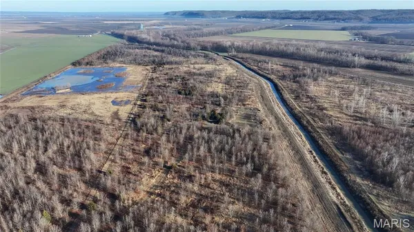 $900,000 | 0 Outlet Road, Valmeyer, IL 62295