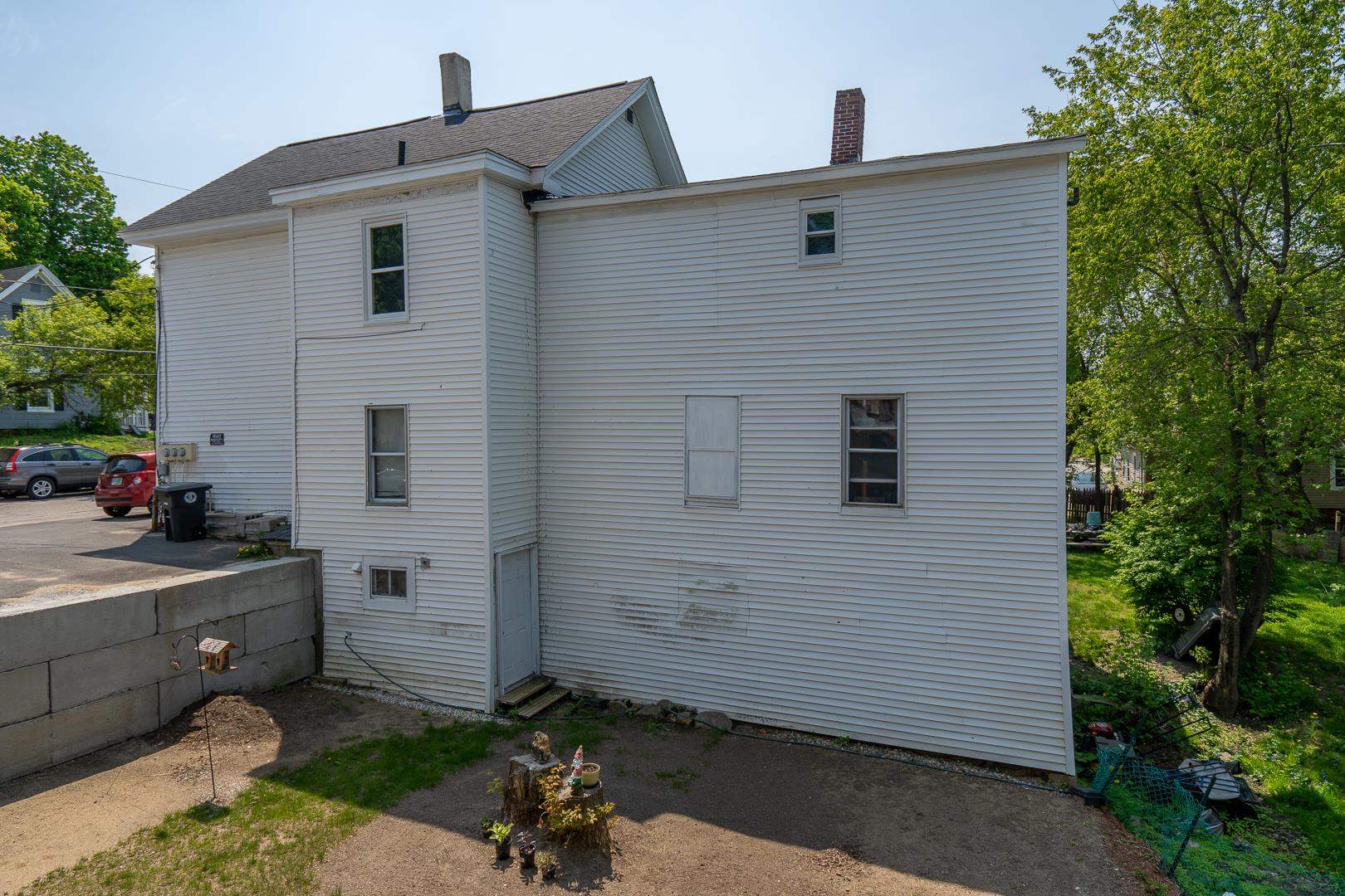 35 Spring Street Franklin, NH 03235 - Photo 4 of 21
