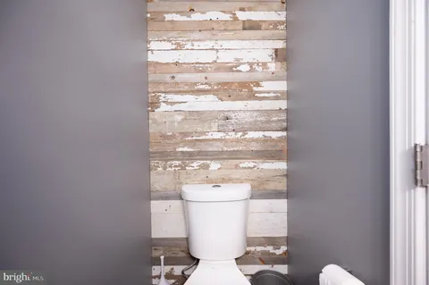 a bathroom with a toilet