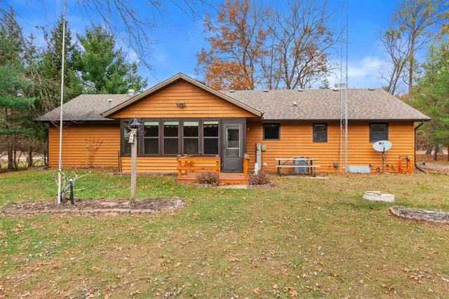 $319,900 | 346 Timber Trail, Nekoosa, WI 54457